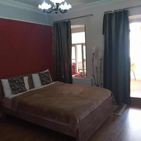 Apartment In The Heart Of Old Tbilisi Exterior photo